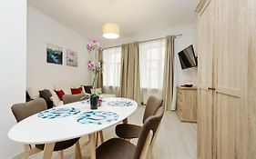 Arida Apartments